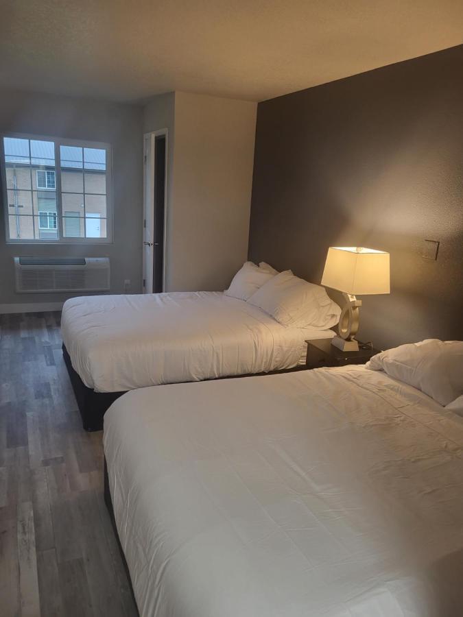 Red Fox Inn And Suites Waverly Esterno foto